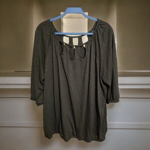Women's 3/4 sleeve top